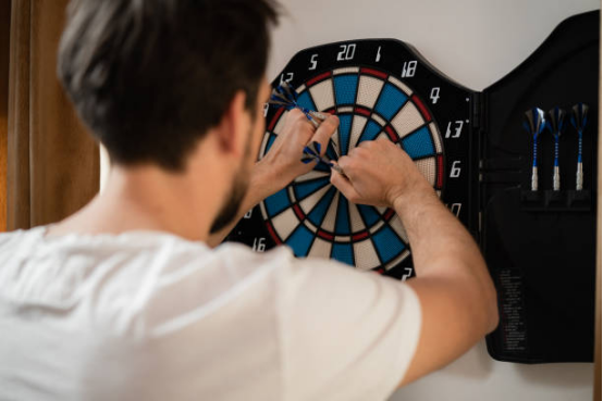 dart board scoreboard showing 501 game strategy planning